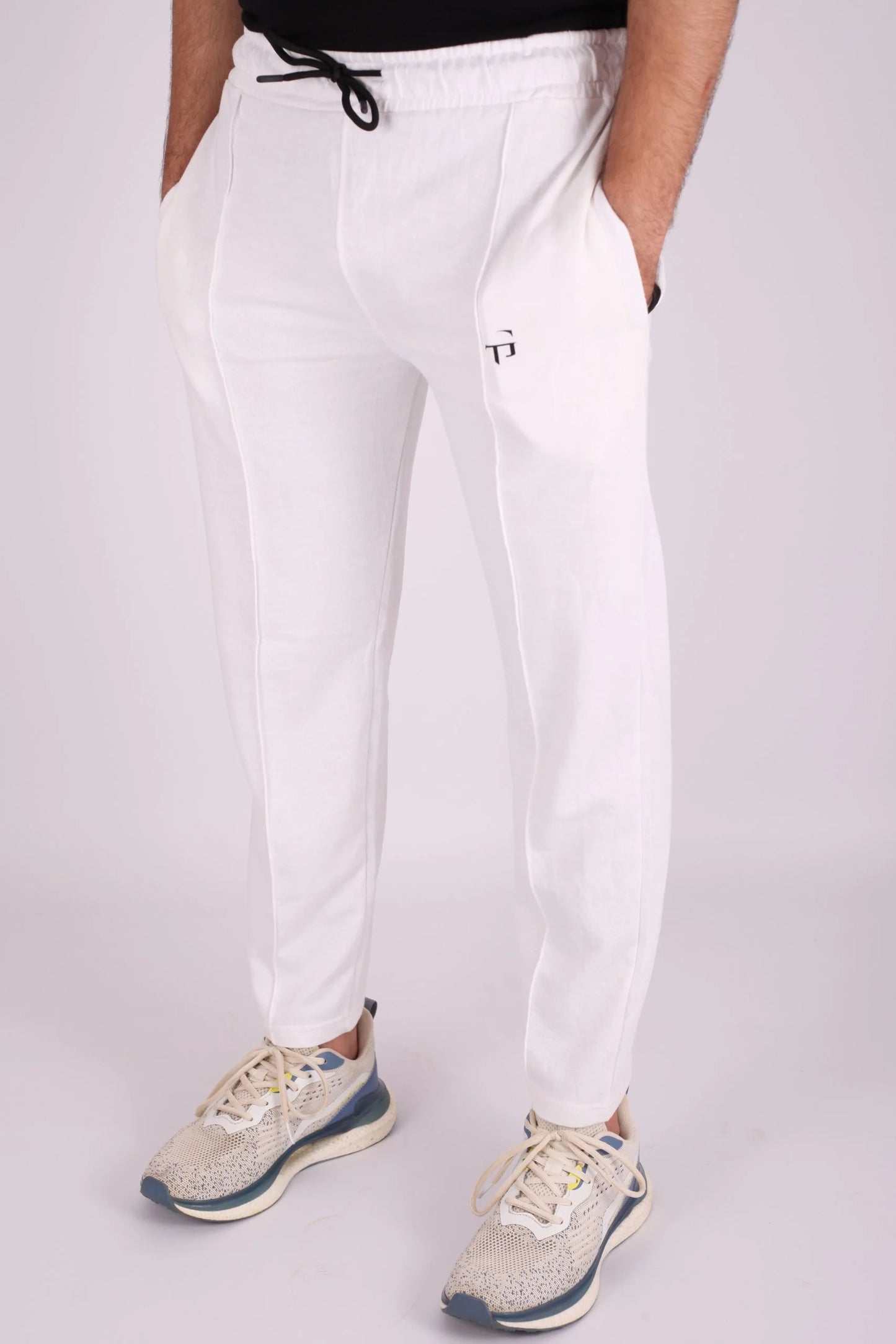 PLEATED TROUSERS | OFF WHITE