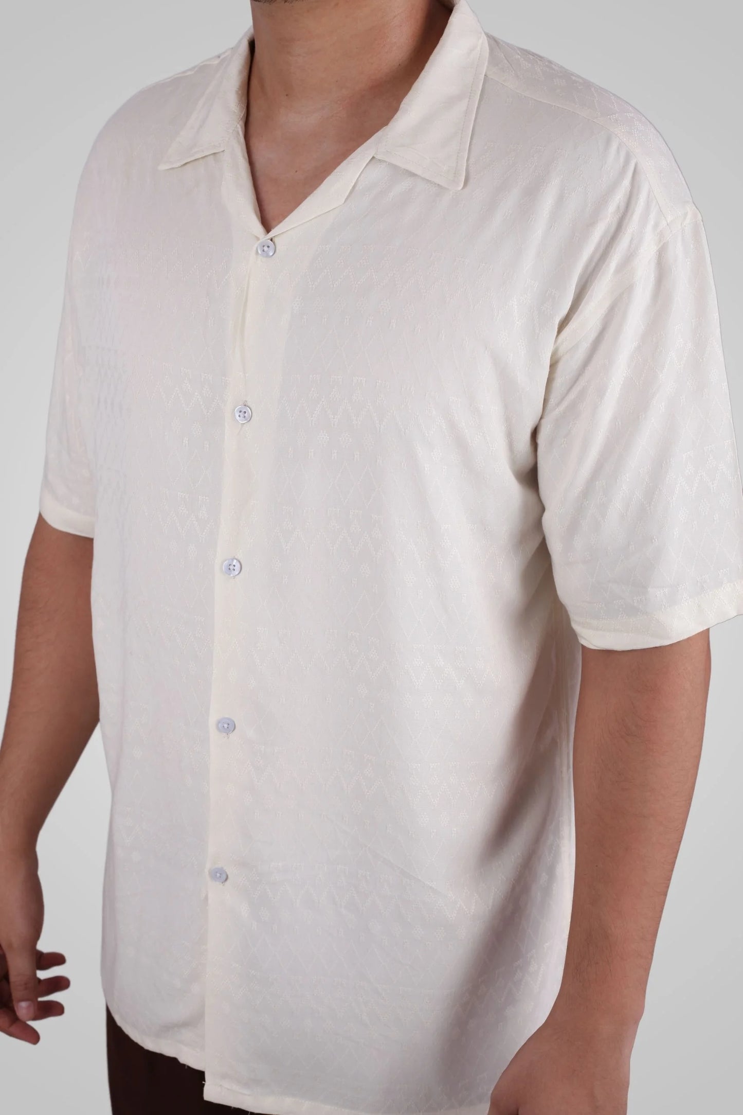 LINEN TEXTURED CUBAN | CREAM WHITE